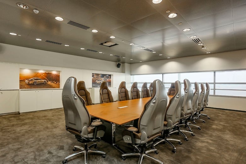 Branding Porsche-Büros